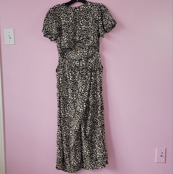 Nordstrom Cheetah Open Back  Cropped Jumpsuit/ XL. - Picture 2 of 12